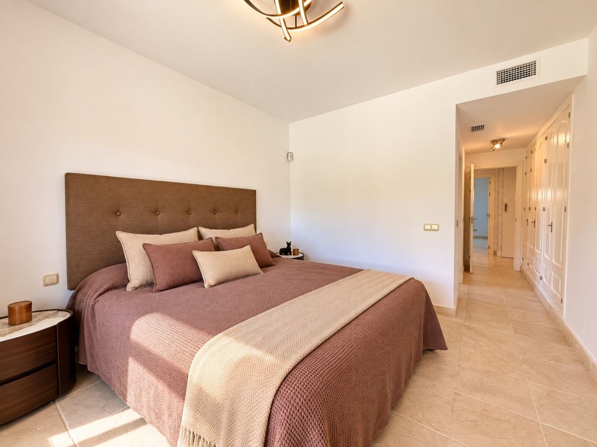 2 Bed Ground Floor Apartment in Estepona