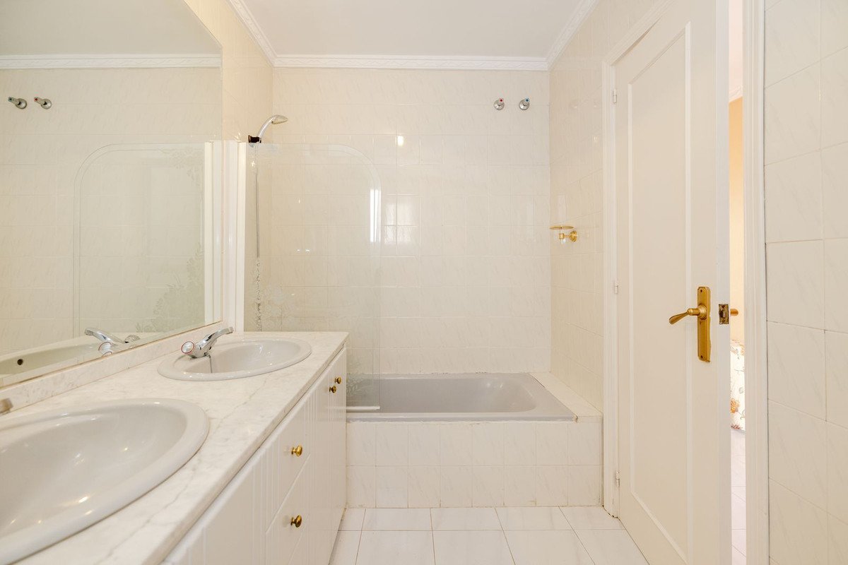 3 Bed Townhouse in Marbella