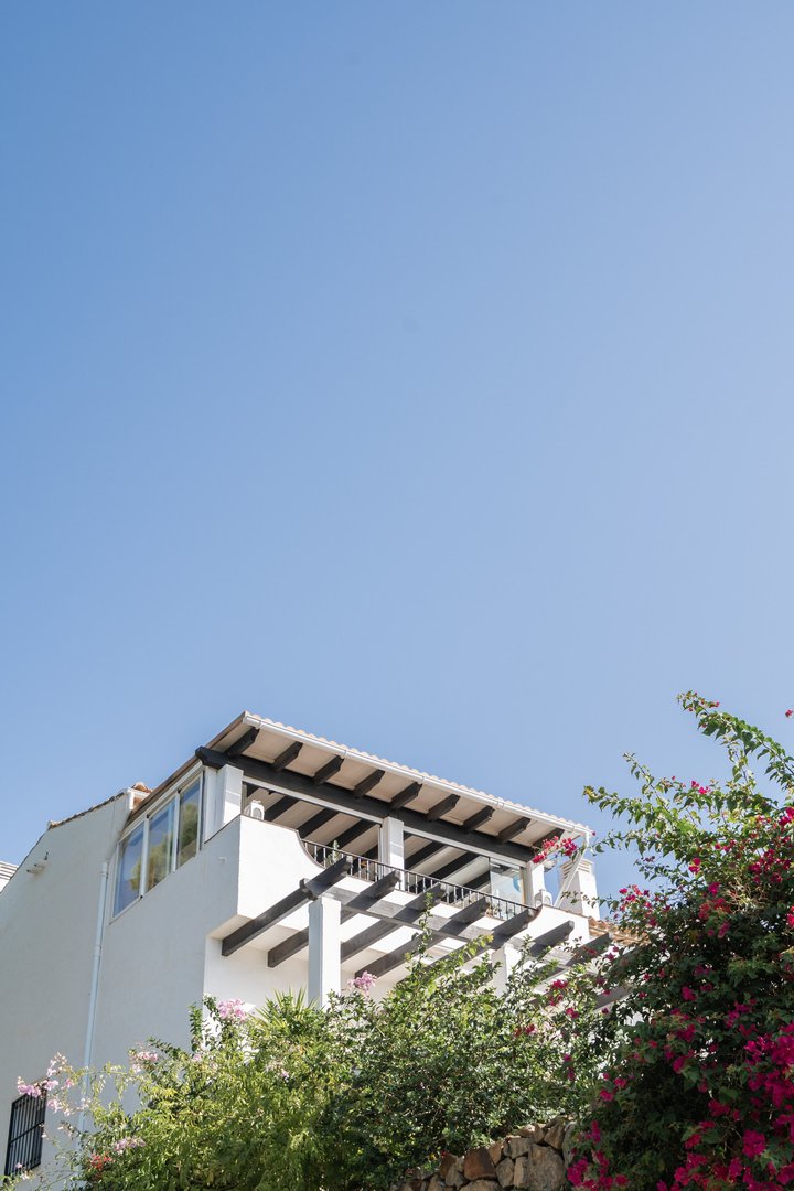 2 Bed Penthouse in El Paraiso