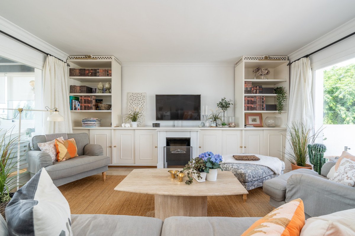 2 Bed Penthouse in El Paraiso