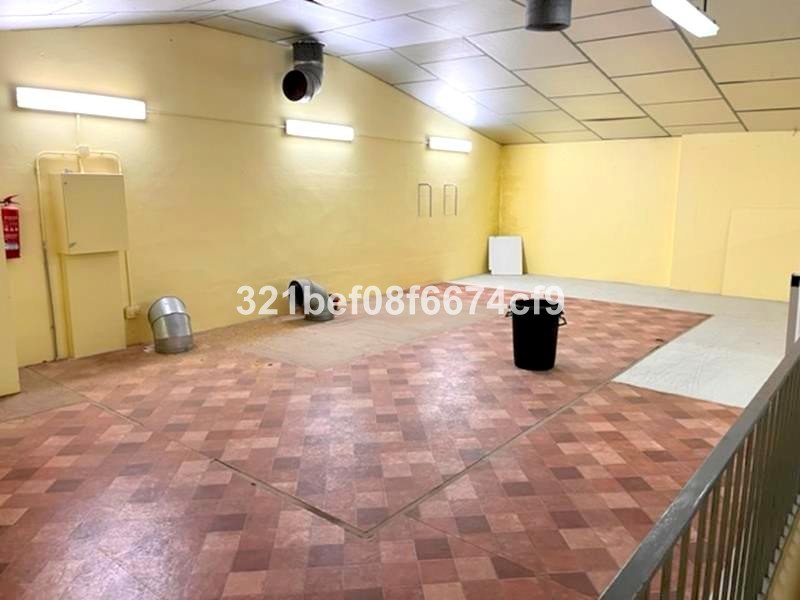 Commercial in Estepona