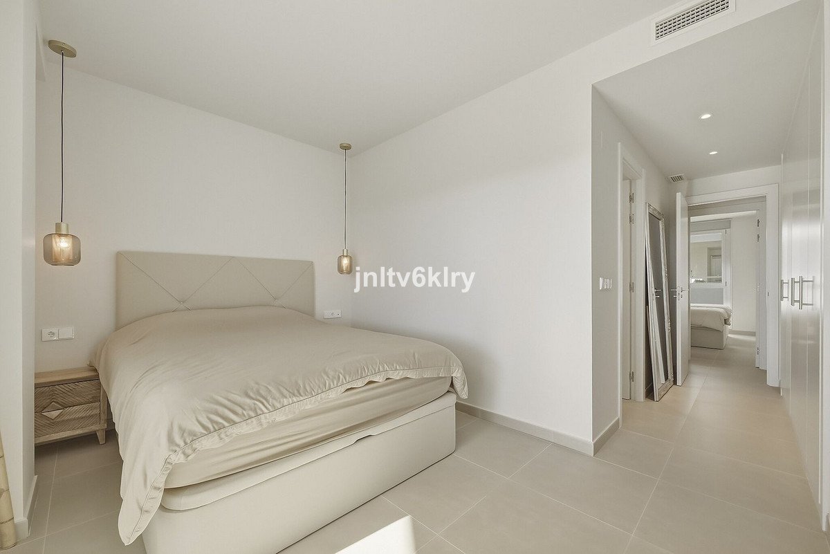 3 Bed Middle Floor Apartment in Cancelada