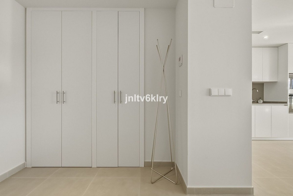 3 Bed Middle Floor Apartment in Cancelada