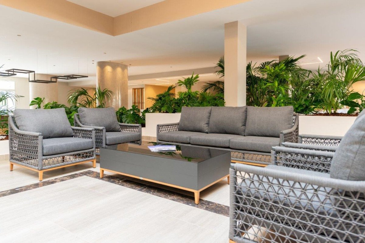 3 Bed Middle Floor Apartment in Nueva Andalucía