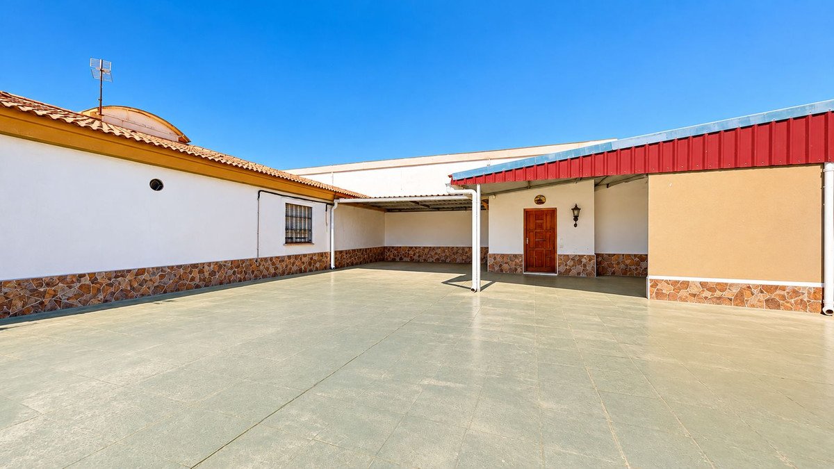 7 Bed Detached Villa in Arroyo de la Miel