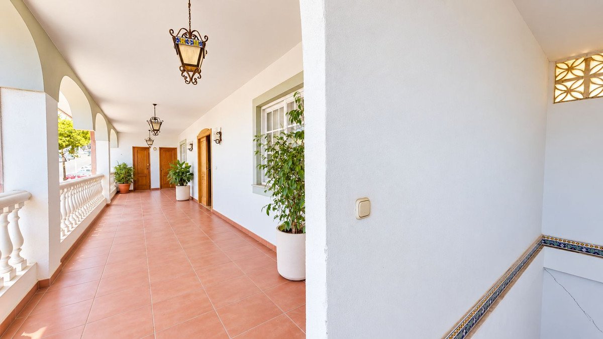 7 Bed Detached Villa in Arroyo de la Miel