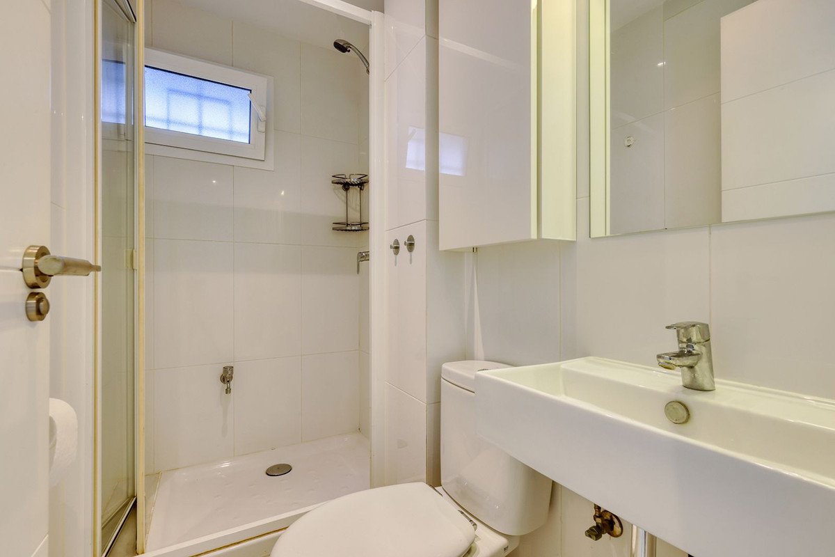 2 Bed Middle Floor Apartment in Benalmadena Costa