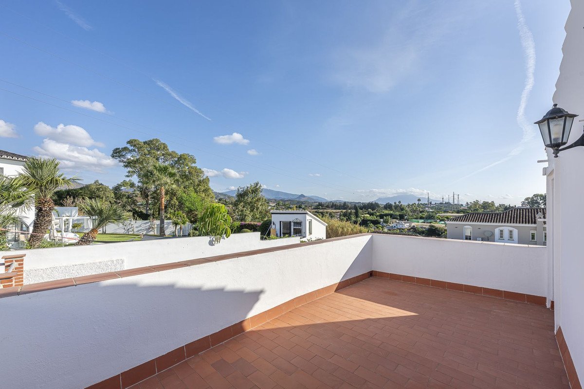 3 Bed Detached Villa in Estepona