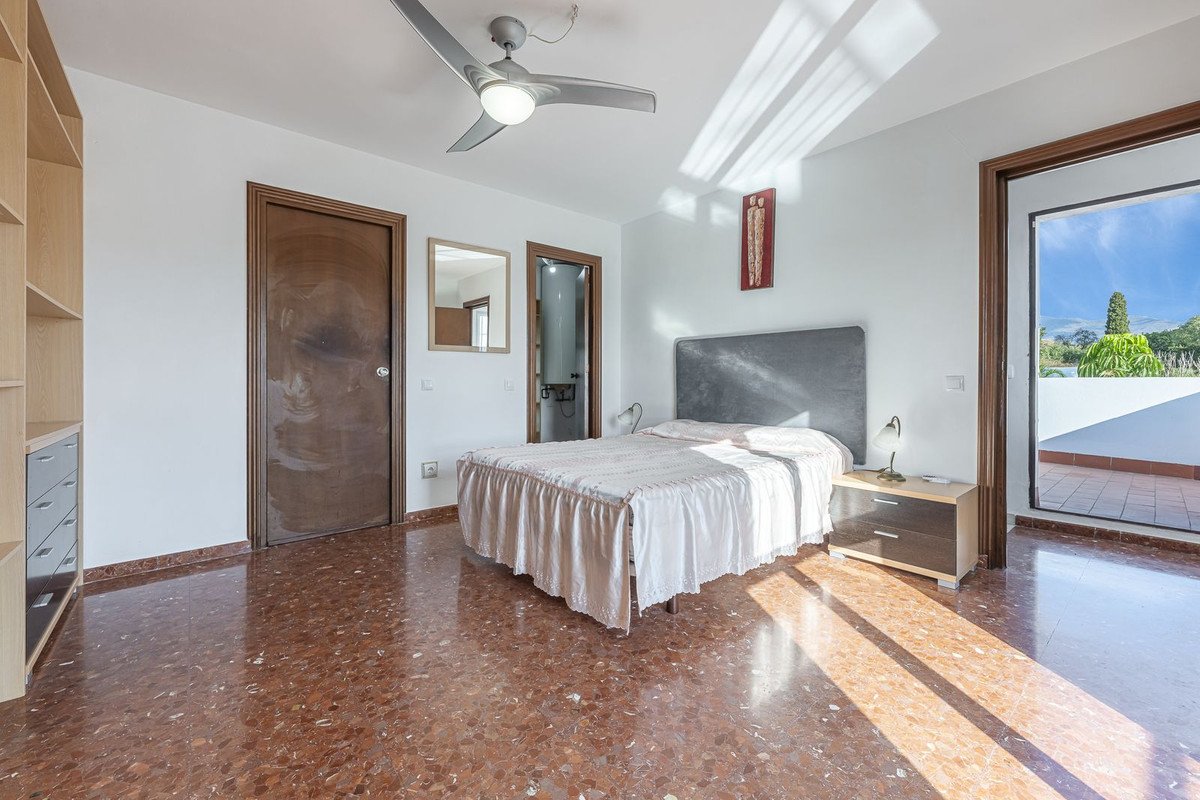 3 Bed Detached Villa in Estepona