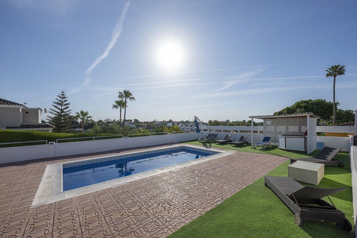 3 Bed Detached Villa in Estepona