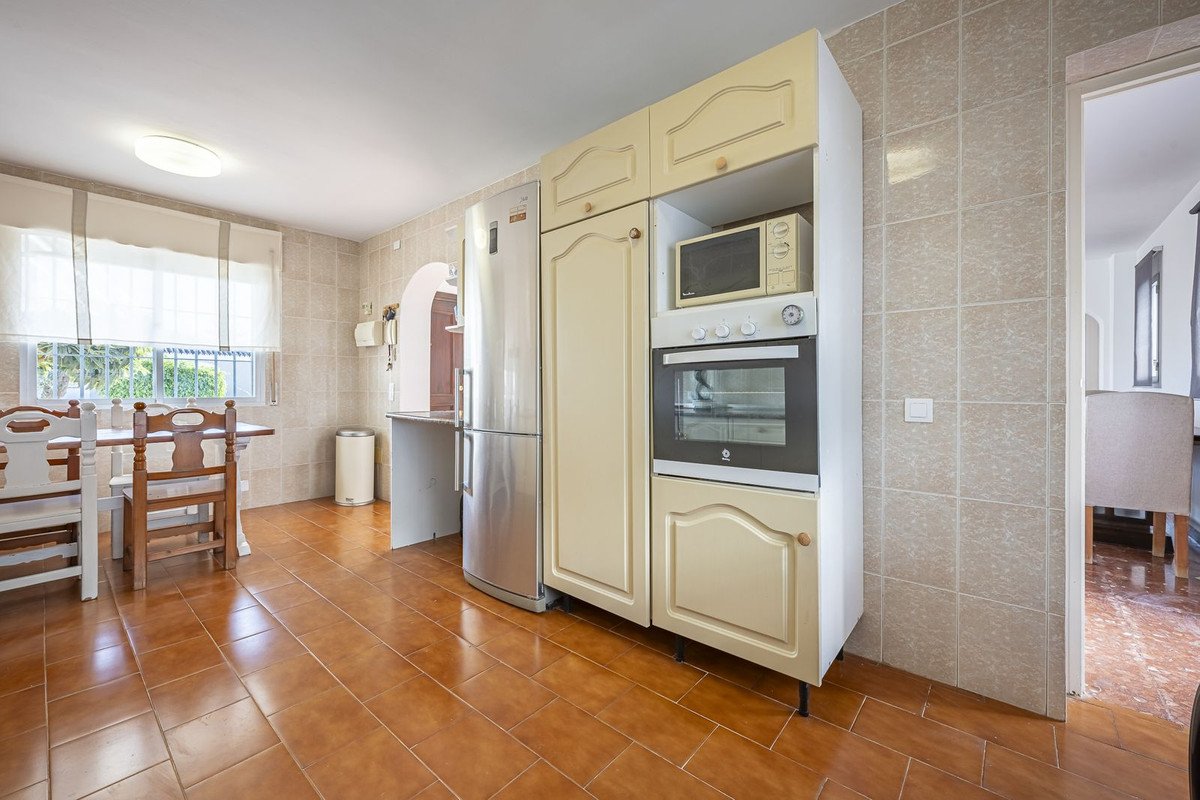 3 Bed Detached Villa in Estepona