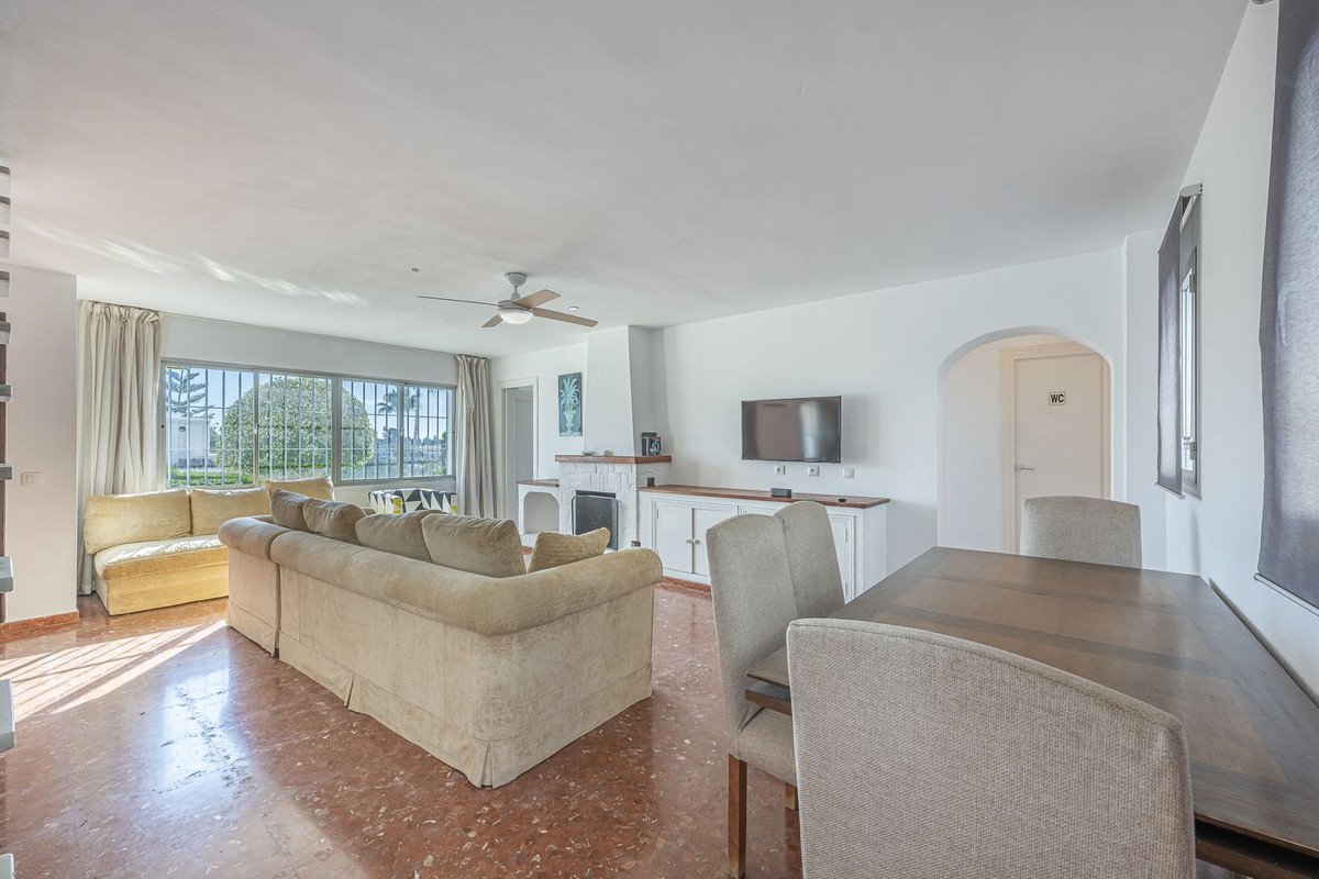 3 Bed Detached Villa in Estepona