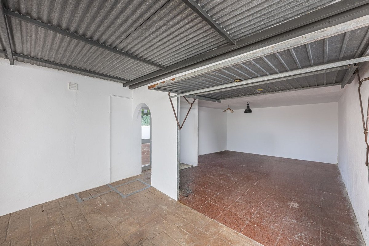 3 Bed Detached Villa in Estepona