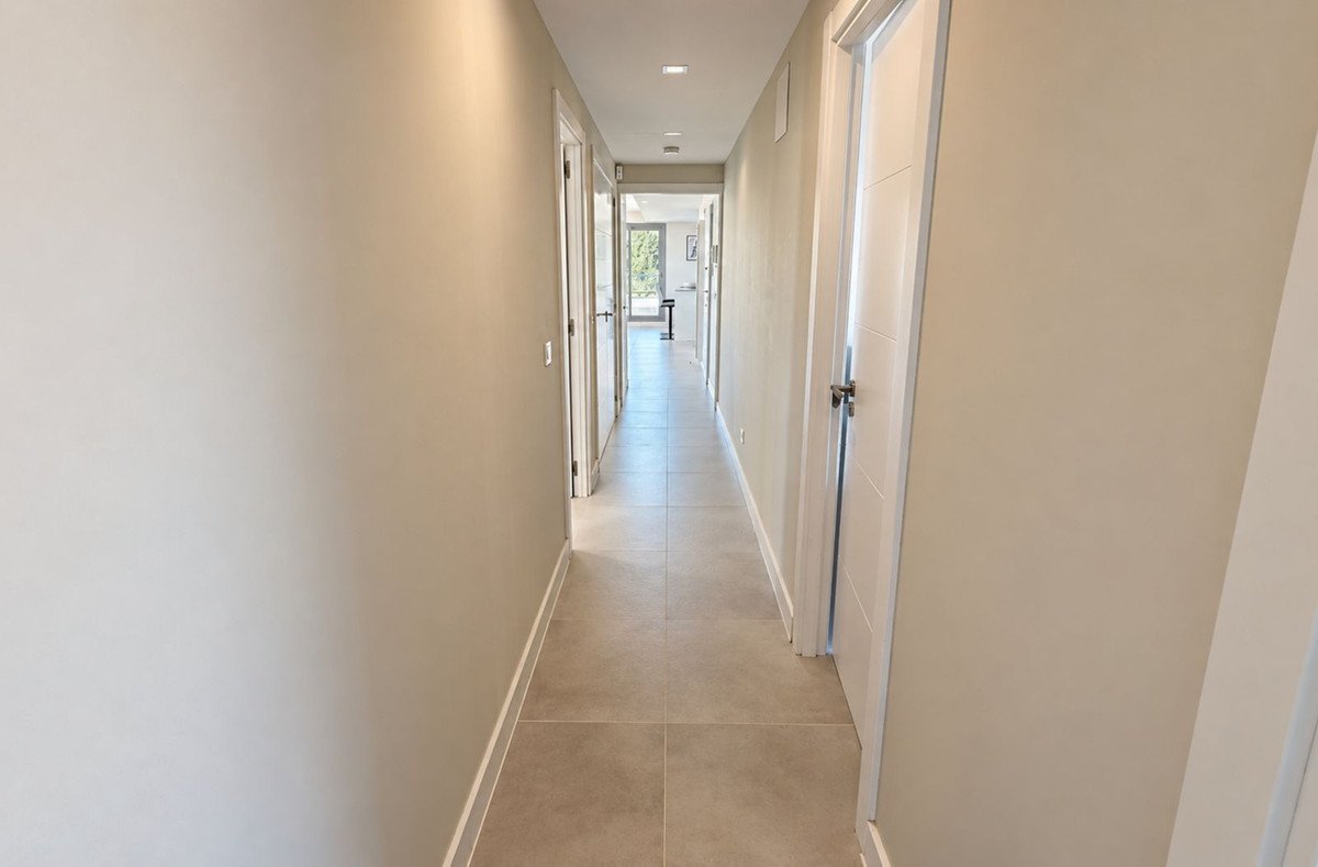 3 Bed Penthouse in Las Lagunas