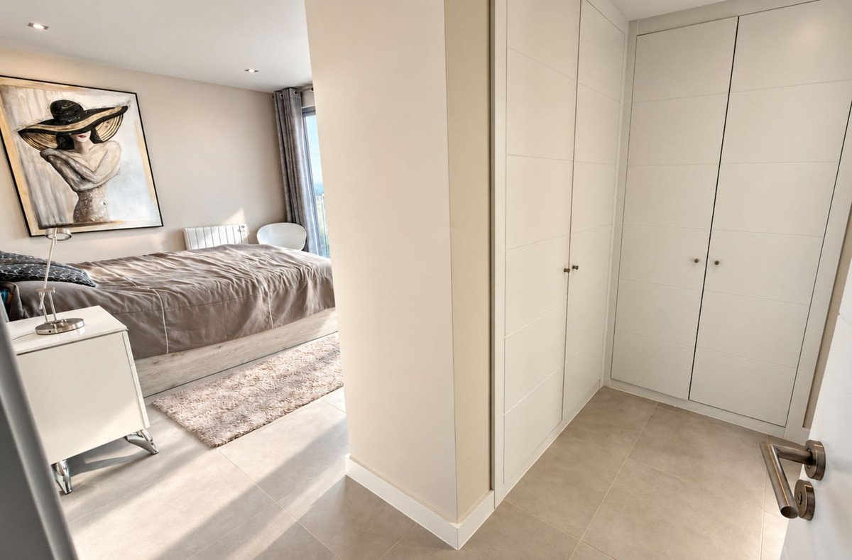 3 Bed Penthouse in Las Lagunas