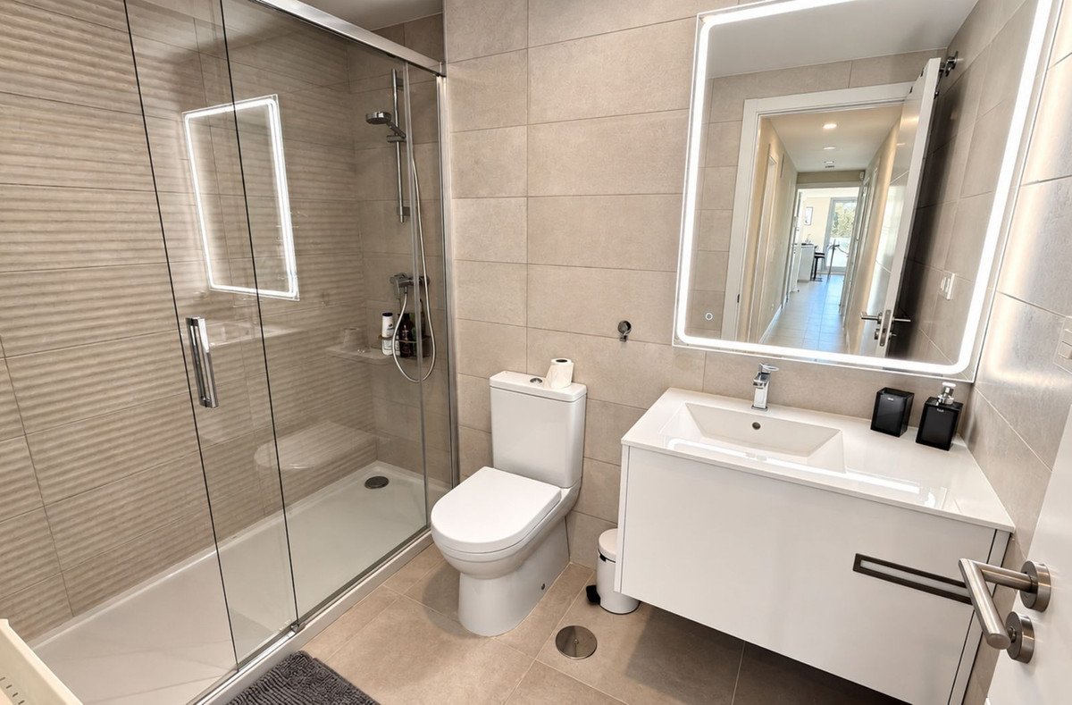3 Bed Penthouse in Las Lagunas