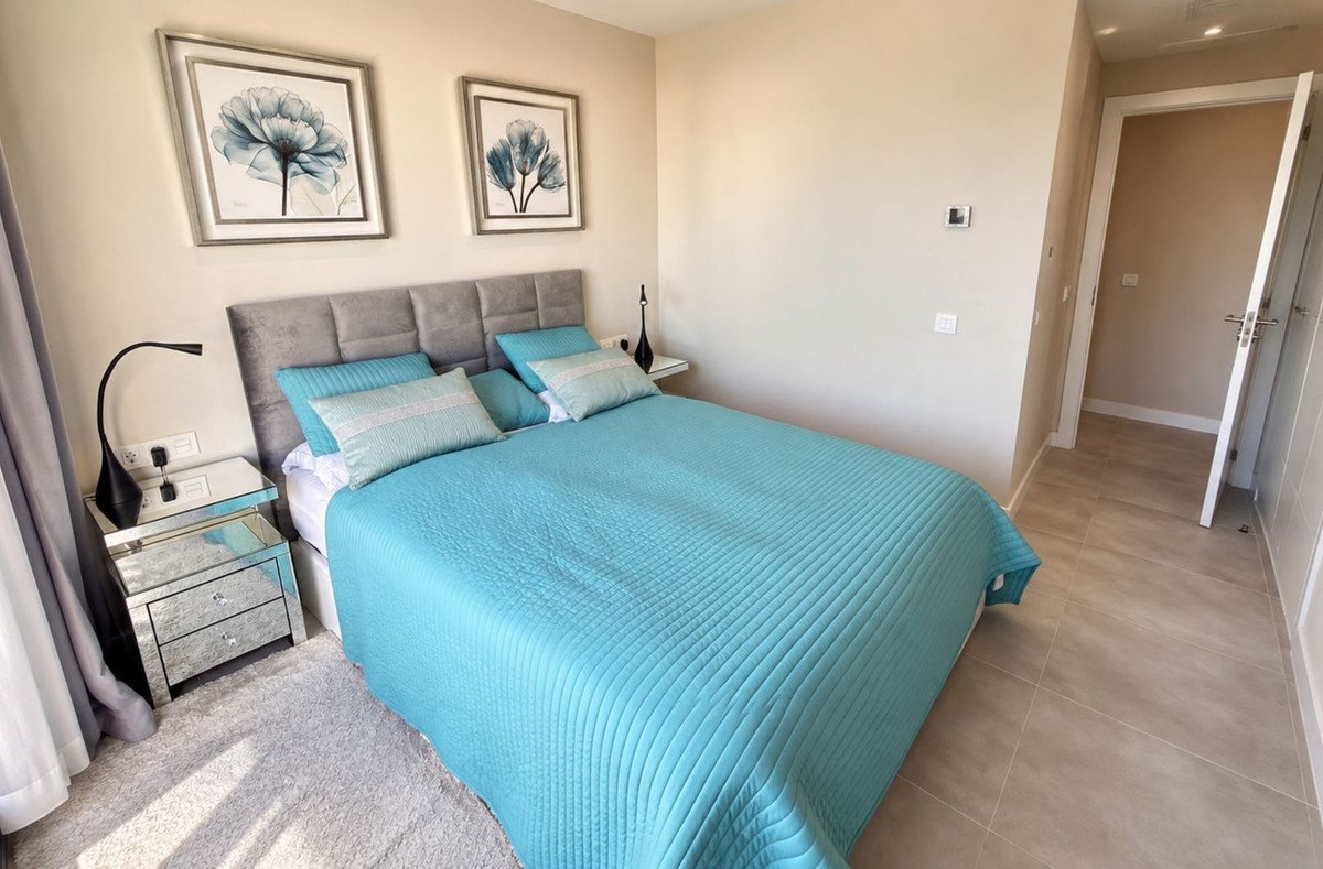 3 Bed Penthouse in Las Lagunas