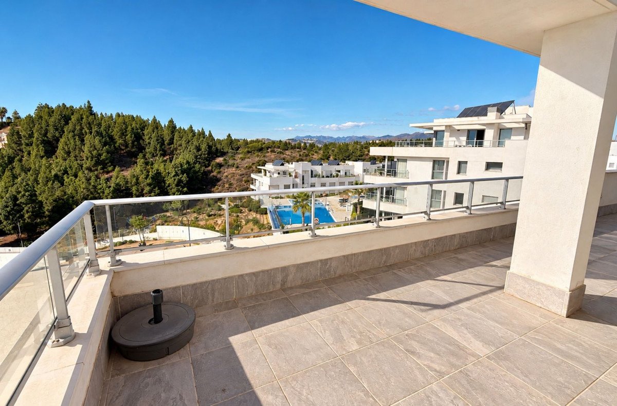 3 Bed Penthouse in Las Lagunas