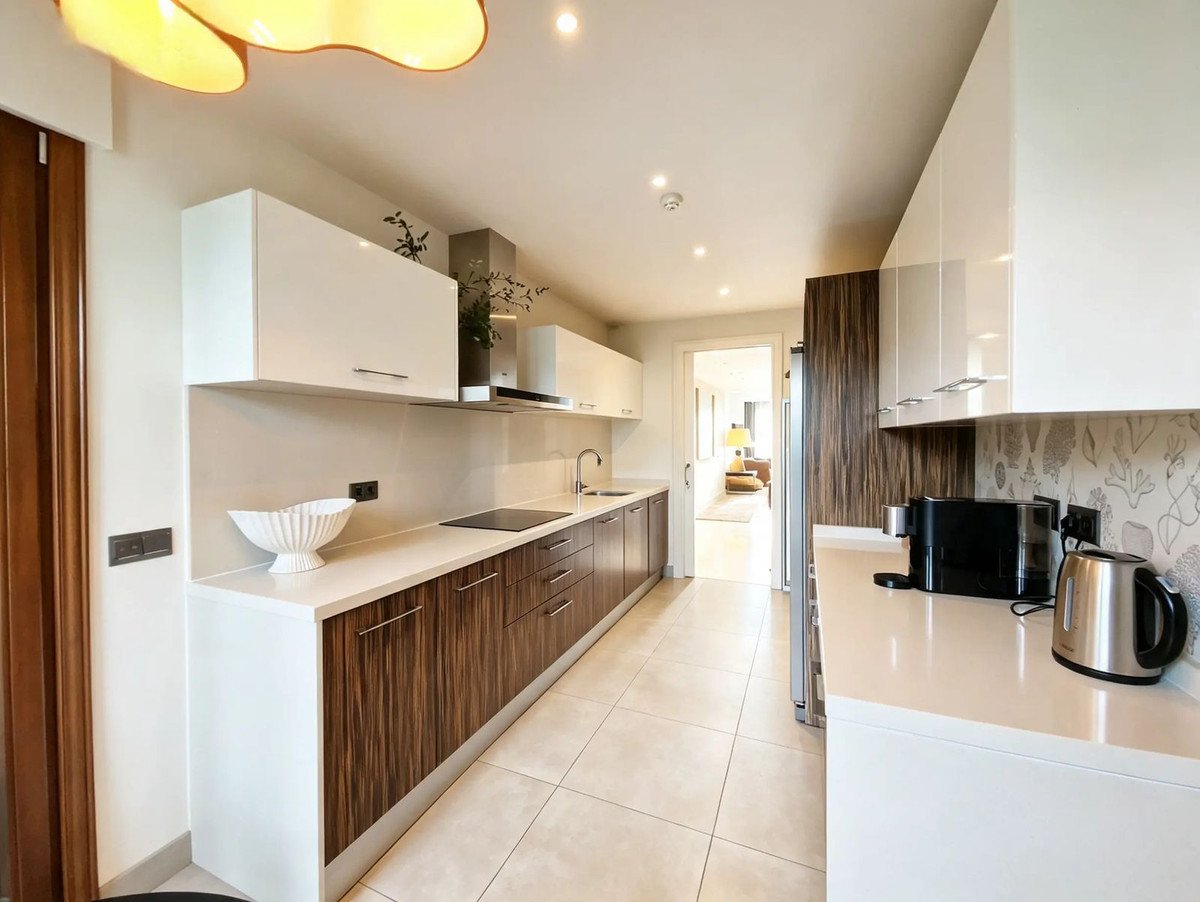 2 Bed Ground Floor Apartment in Estepona