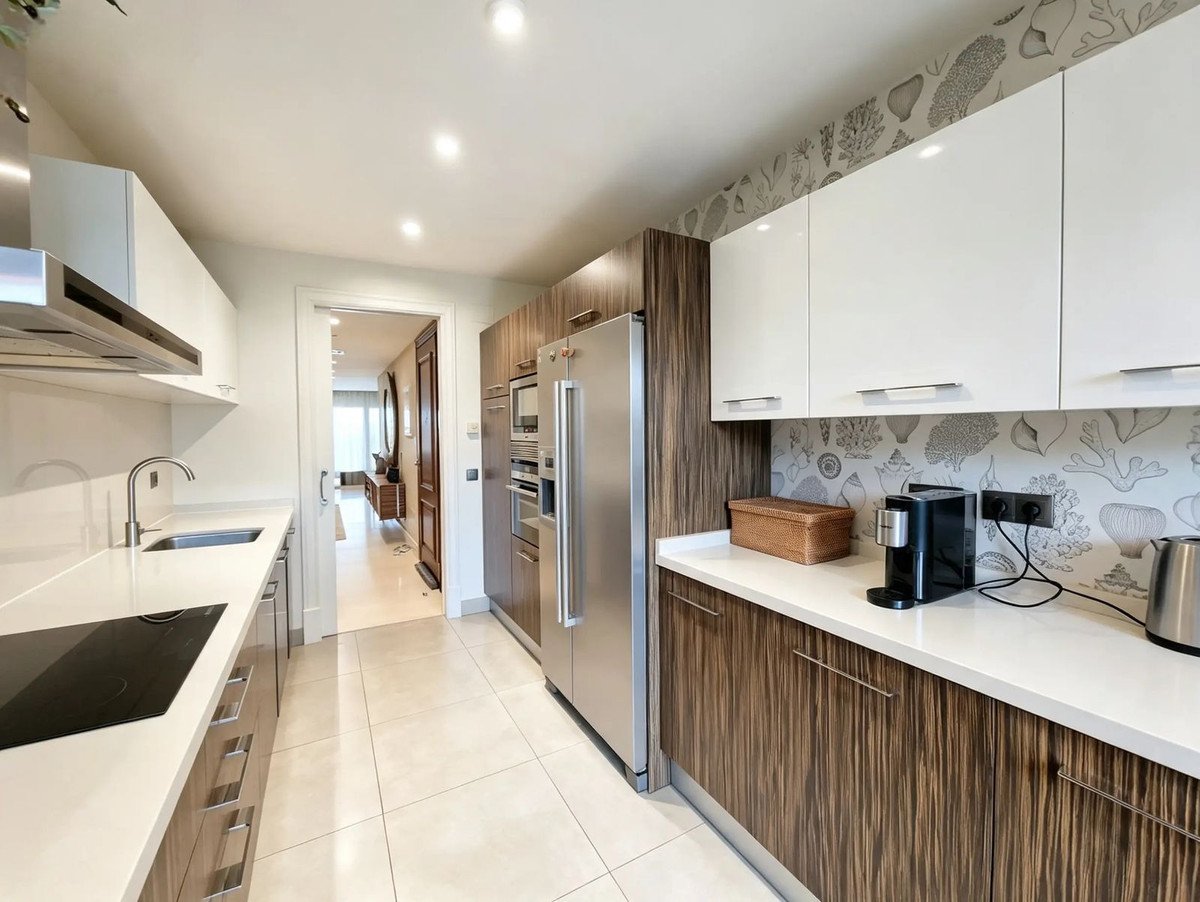 2 Bed Ground Floor Apartment in Estepona