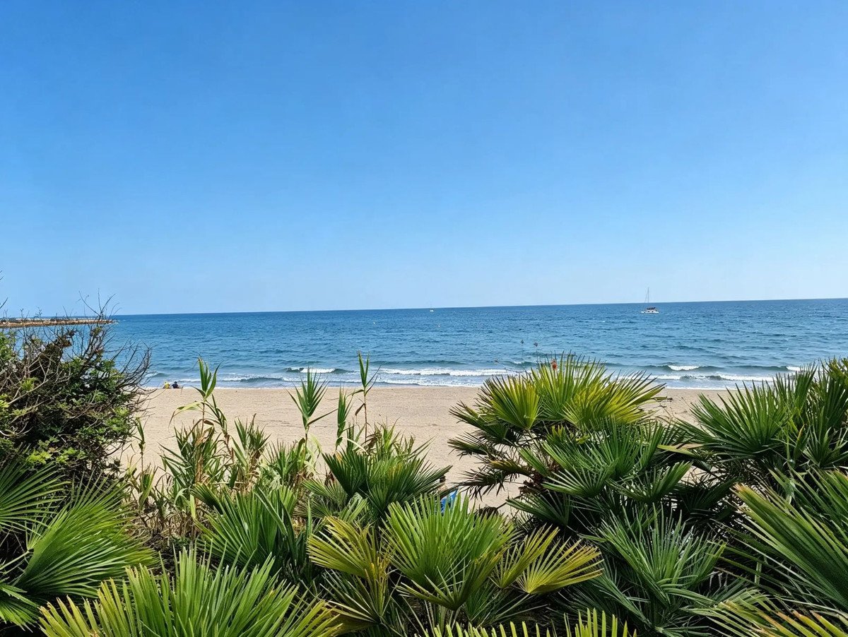 2 Bed Ground Floor Apartment in Estepona