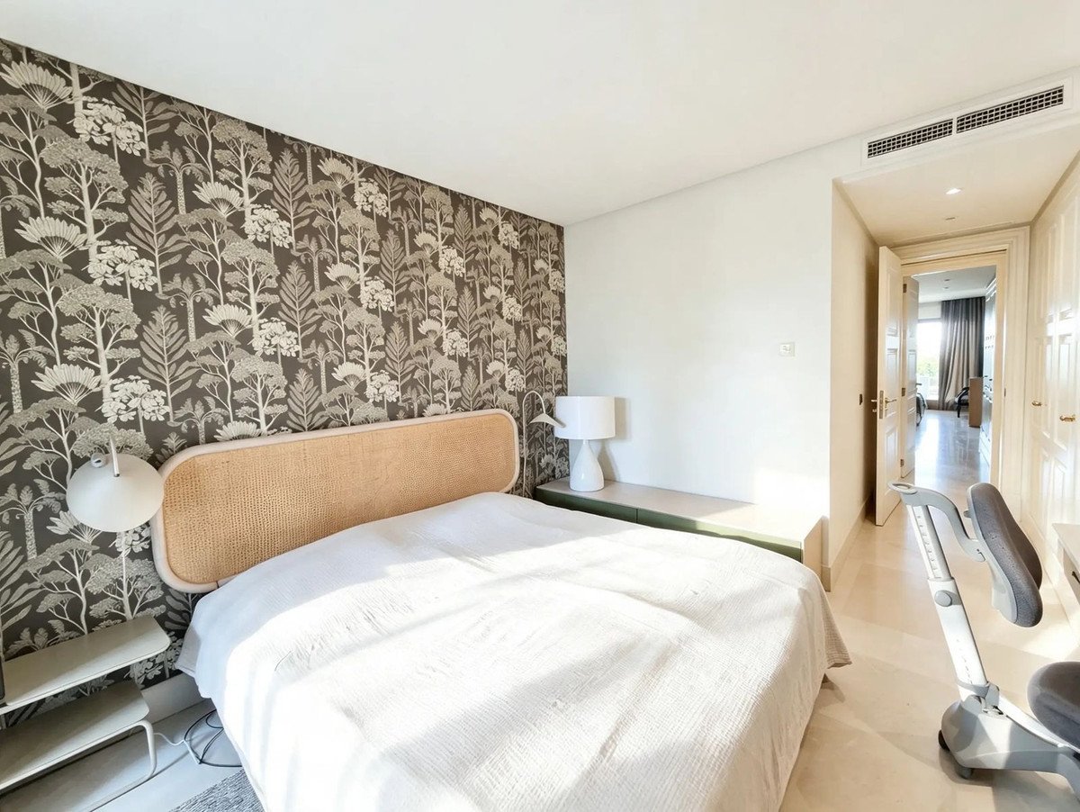 2 Bed Ground Floor Apartment in Estepona