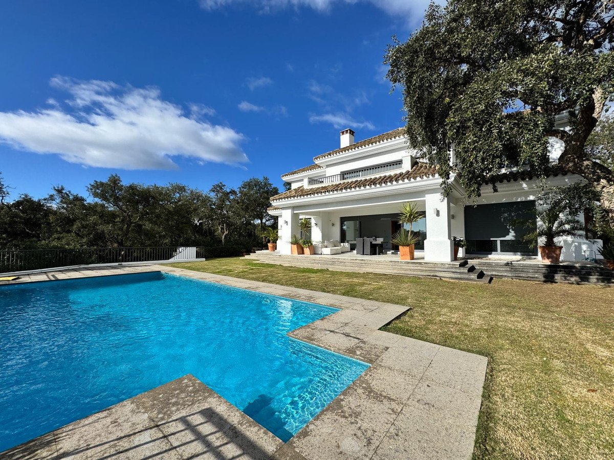5 Bed Detached Villa in Sotogrande Alto