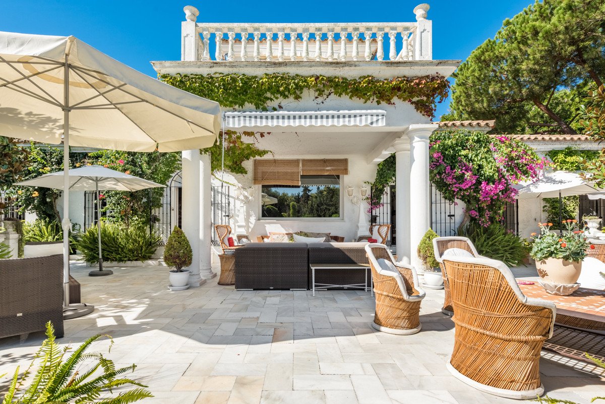 5 Bed Detached Villa in Sotogrande Alto