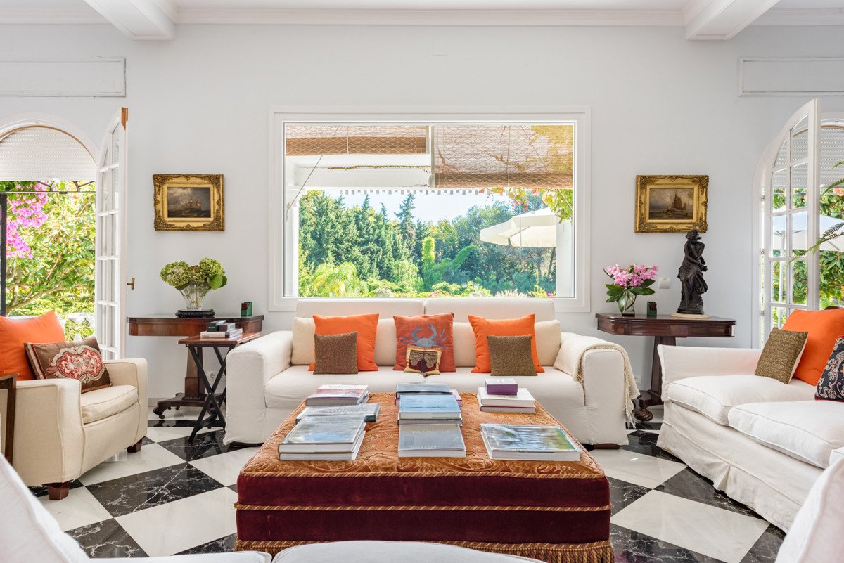 5 Bed Detached Villa in Sotogrande Alto