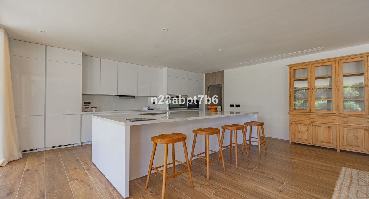 5 Bed Detached Villa in Sotogrande Costa