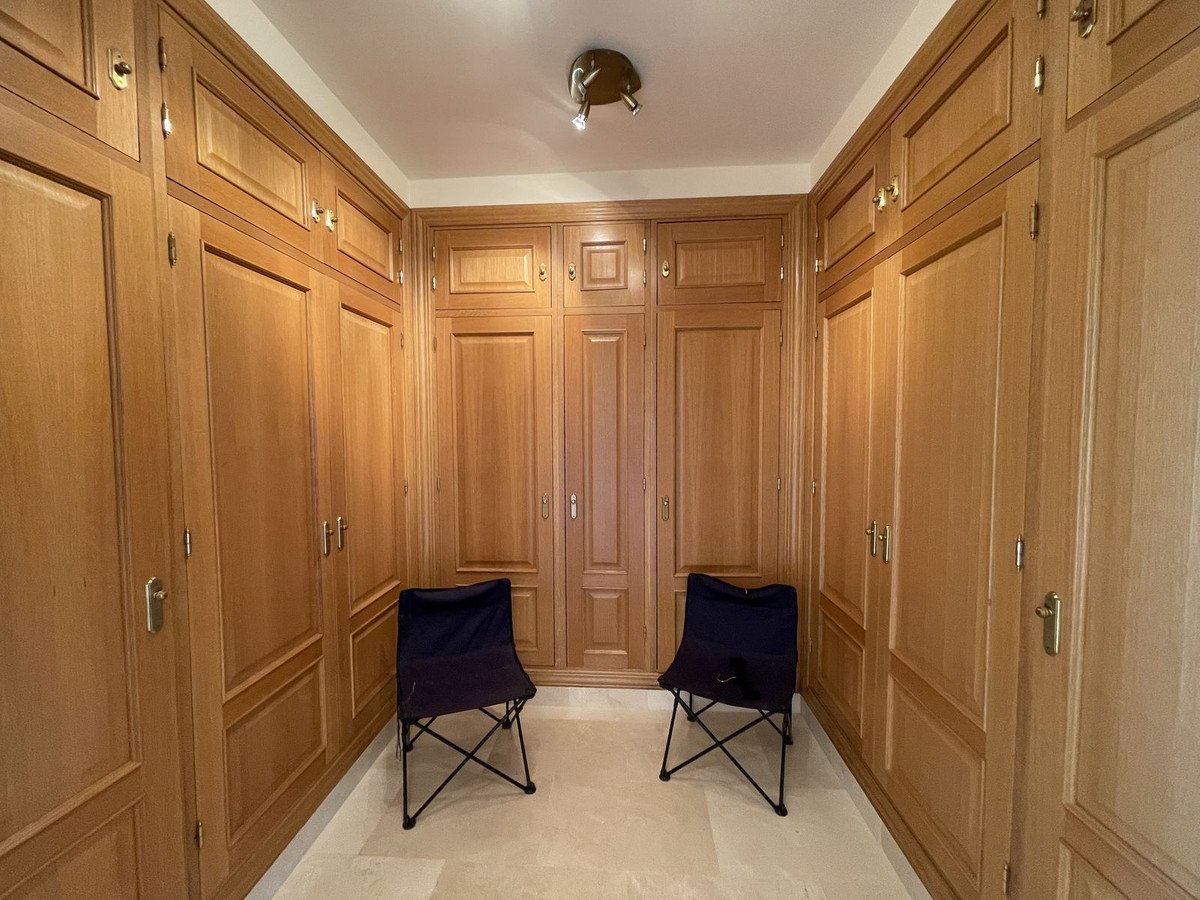 6 Bed Detached Villa in Riviera del Sol