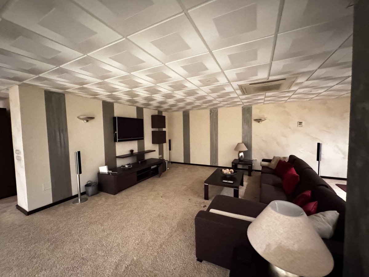 6 Bed Detached Villa in Riviera del Sol