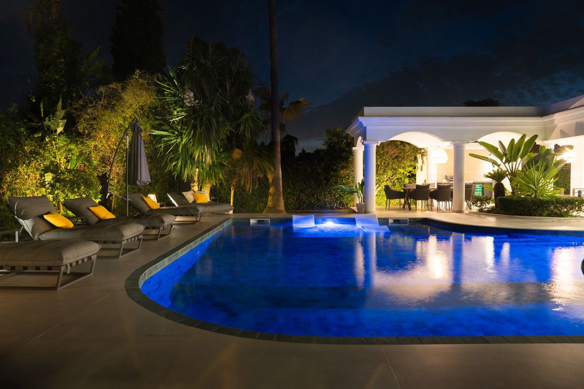 5 Bed Detached Villa in El Paraiso