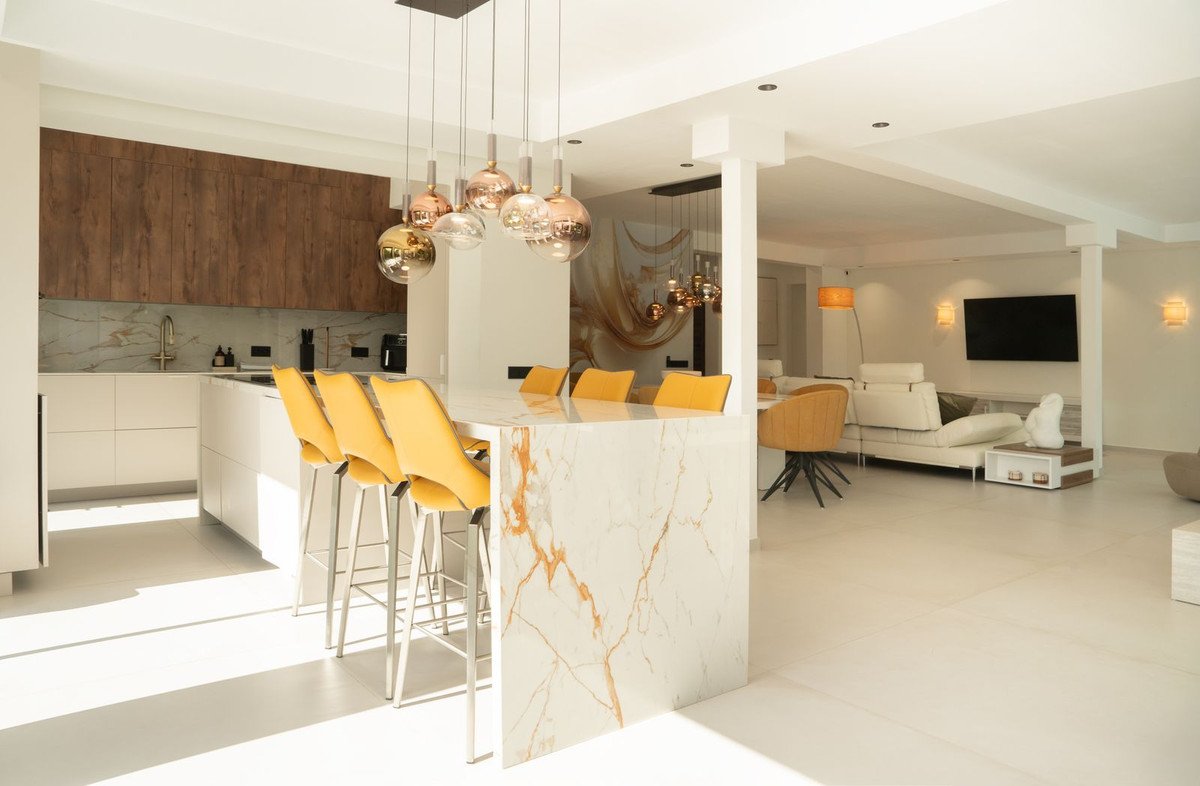 5 Bed Detached Villa in El Paraiso