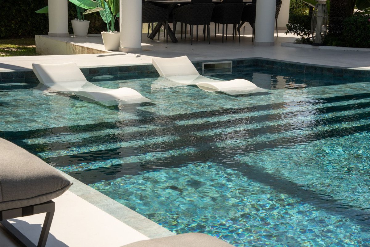 5 Bed Detached Villa in El Paraiso