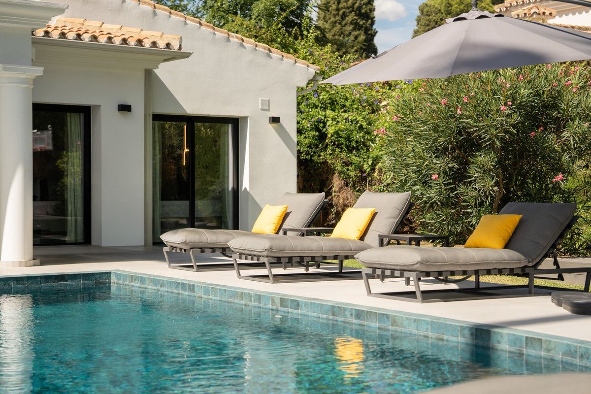 5 Bed Detached Villa in El Paraiso