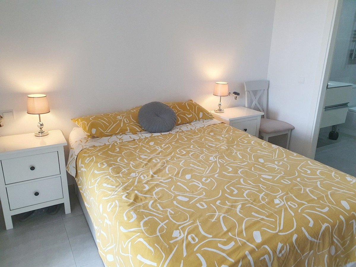 2 Bed Ground Floor Apartment in El Paraiso