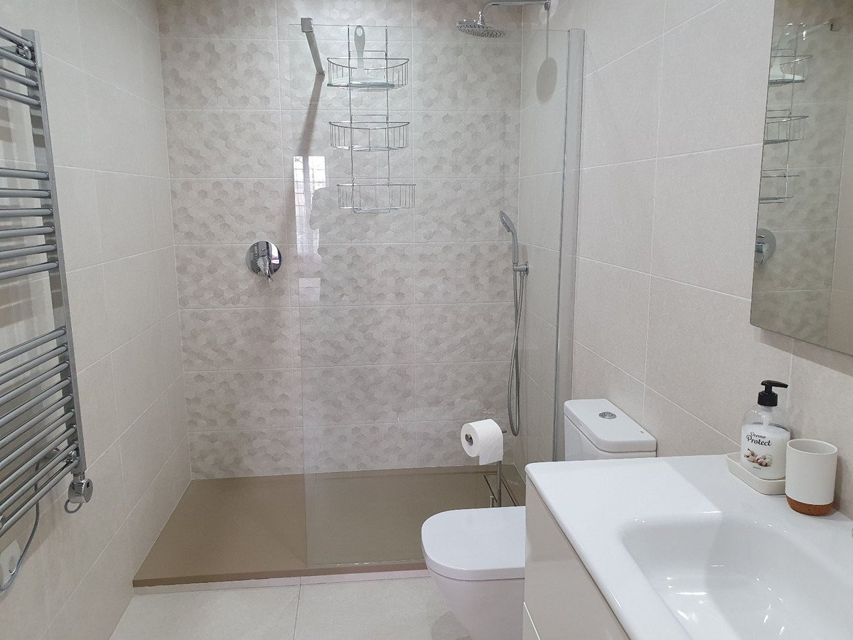 2 Bed Ground Floor Apartment in El Paraiso