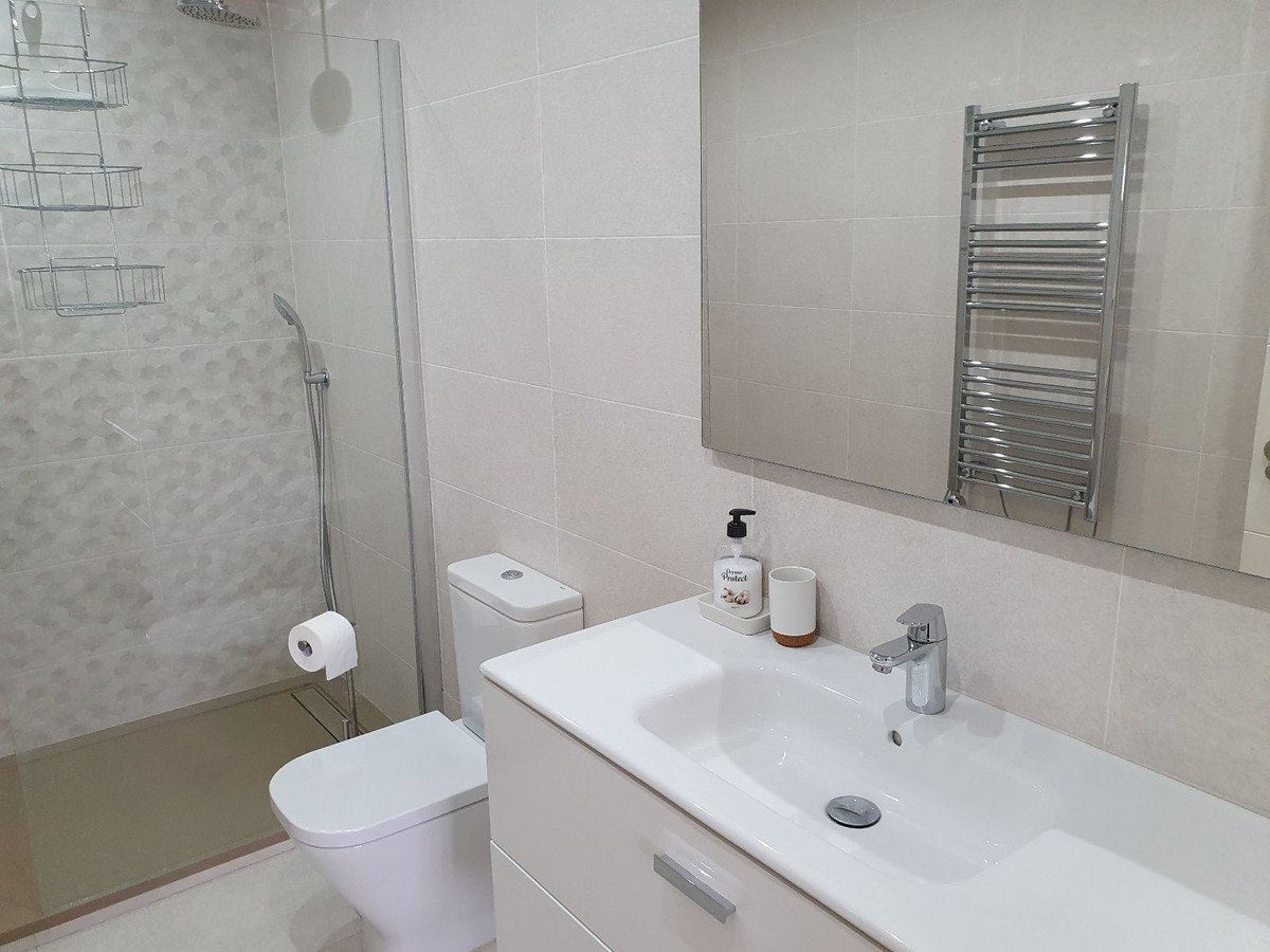2 Bed Ground Floor Apartment in El Paraiso