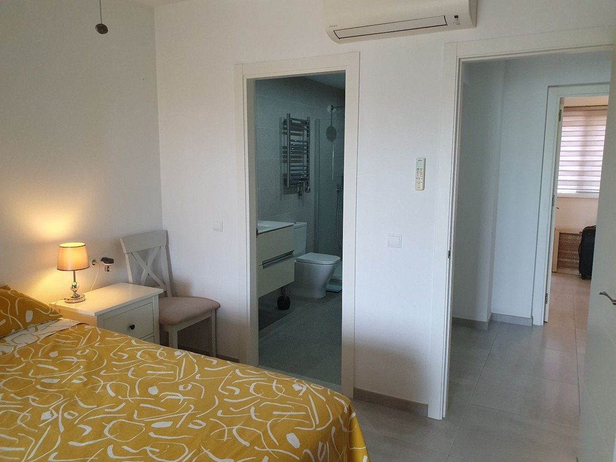2 Bed Ground Floor Apartment in El Paraiso