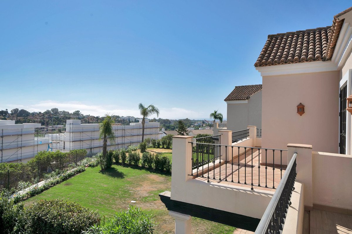 3 Bed Townhouse in Estepona