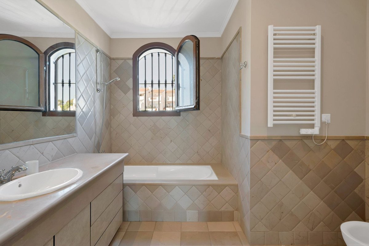 3 Bed Townhouse in Estepona