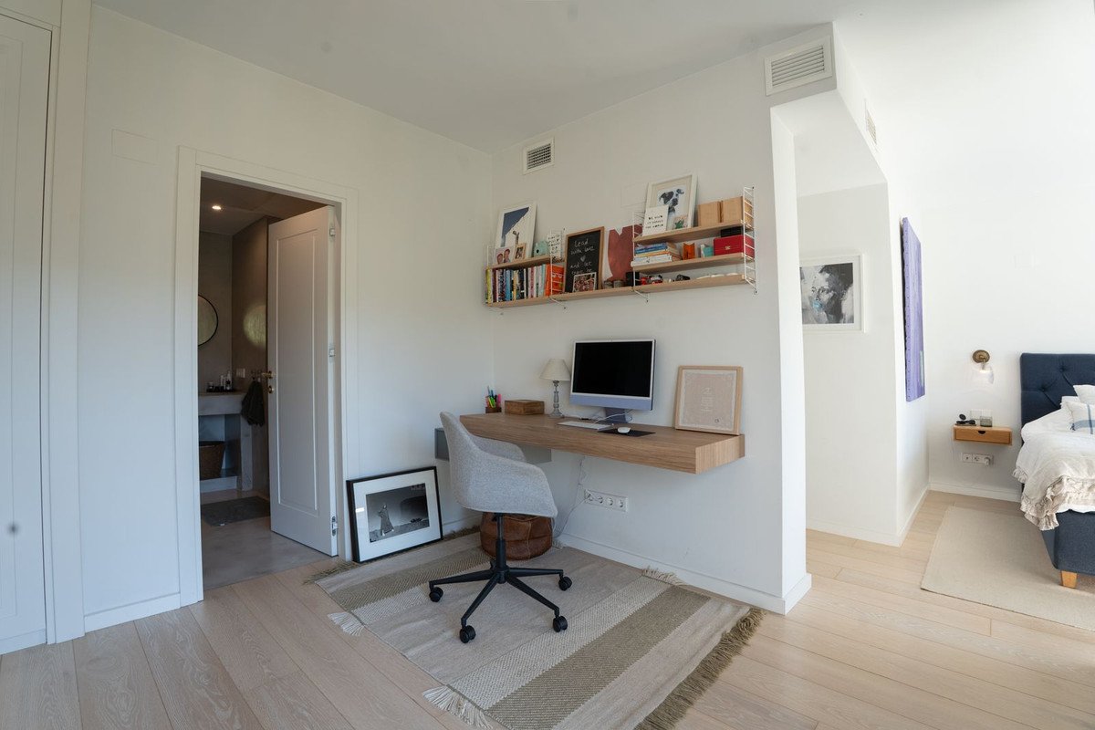 3 Bed Semi-Detached House in Istán