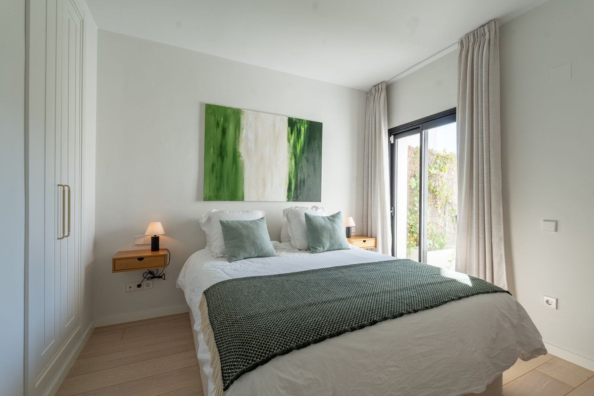 3 Bed Semi-Detached House in Istán