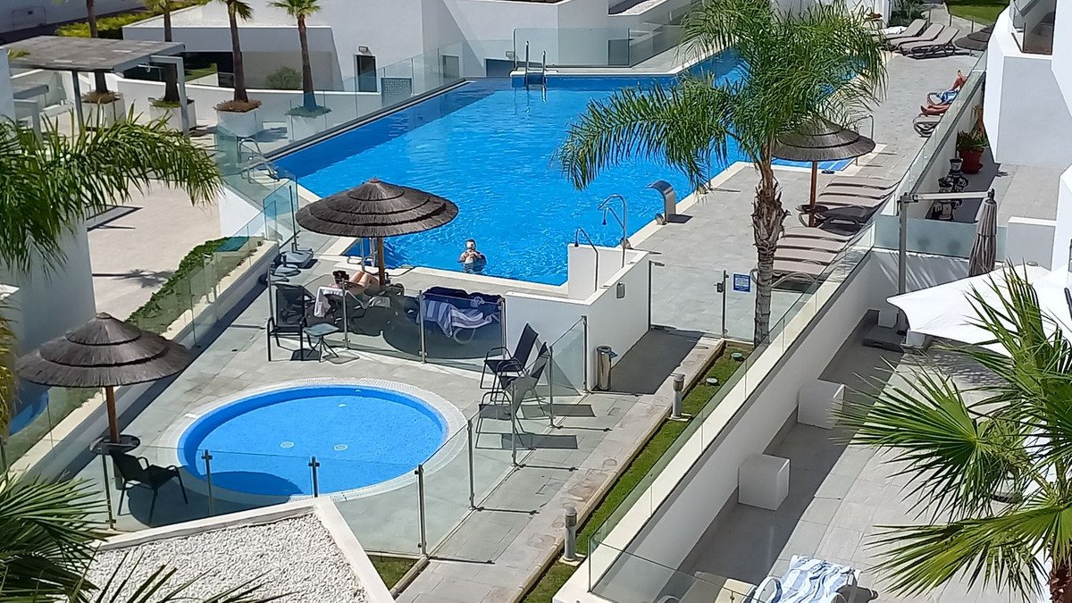 3 Bed Middle Floor Apartment in La Cala