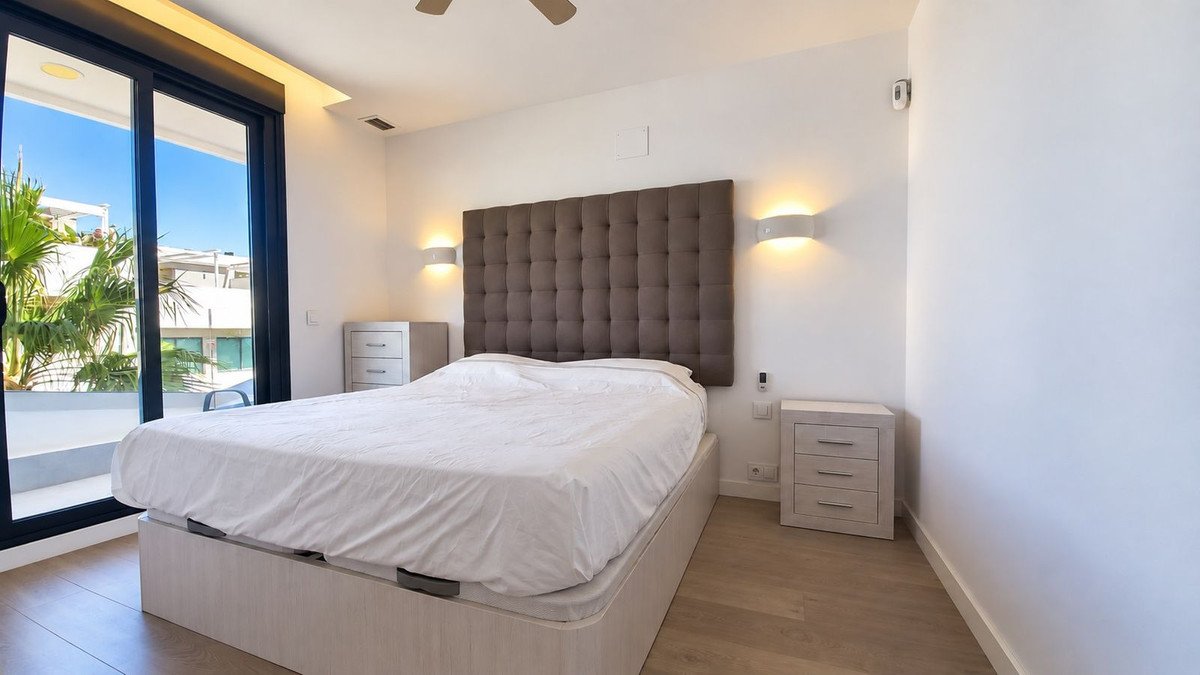 3 Bed Middle Floor Apartment in La Cala