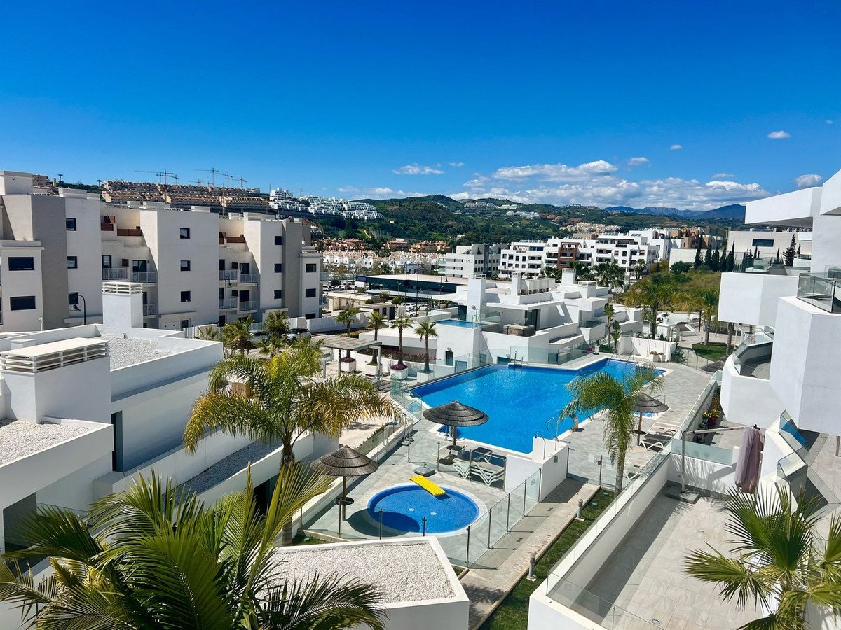 3 Bed Middle Floor Apartment in La Cala