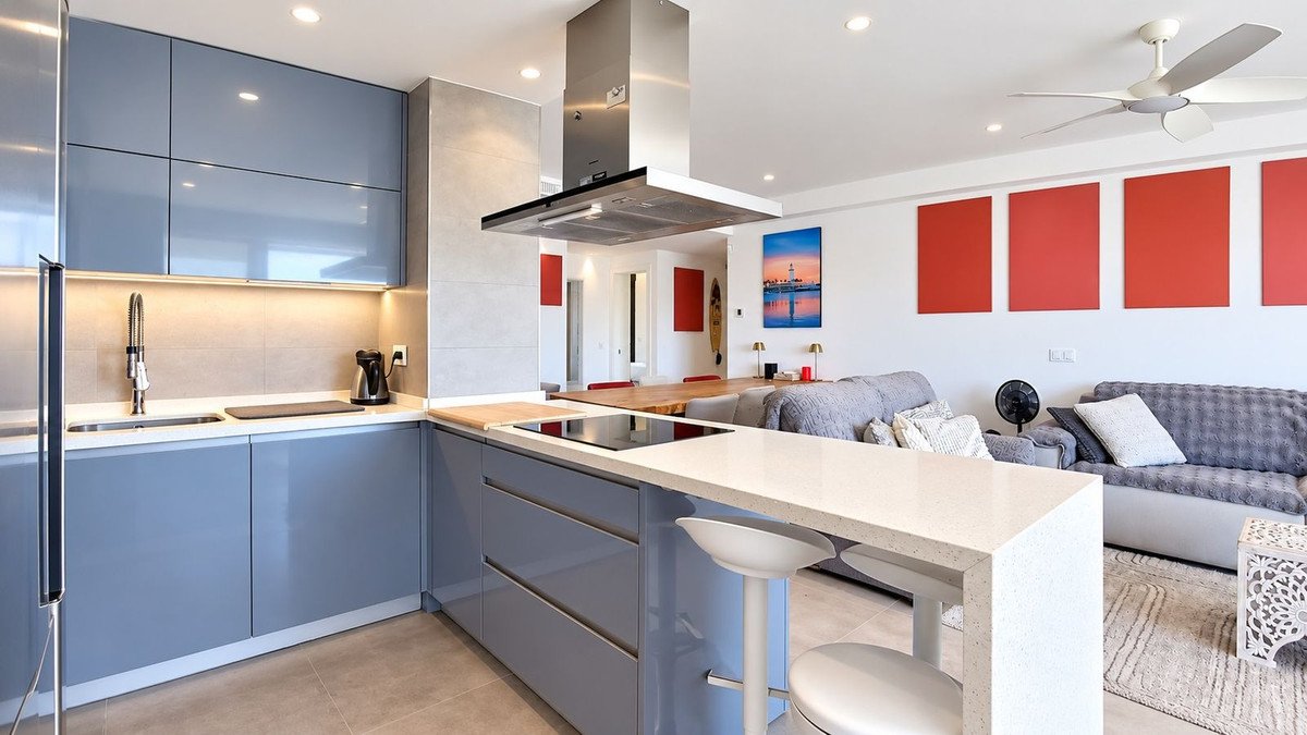 3 Bed Middle Floor Apartment in La Cala