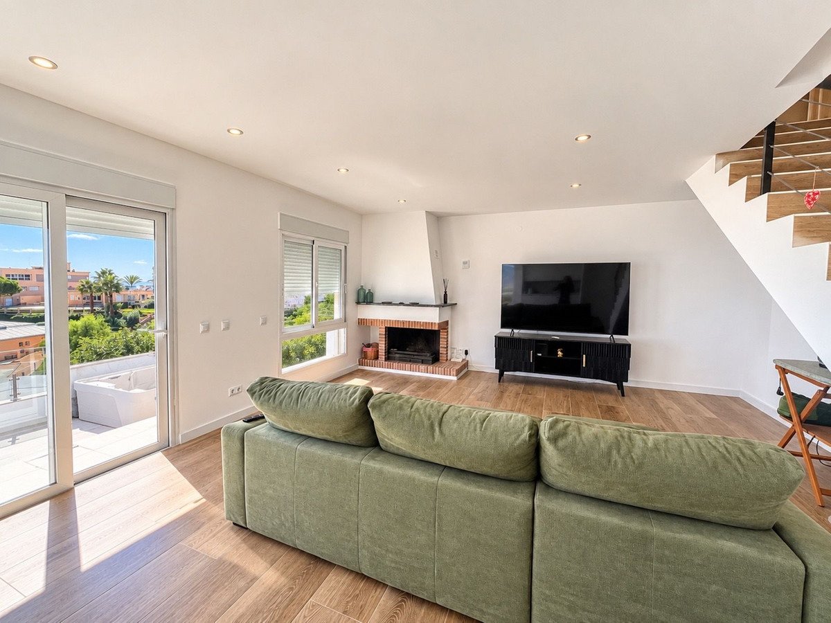 3 Bed Semi-Detached House in La Mairena