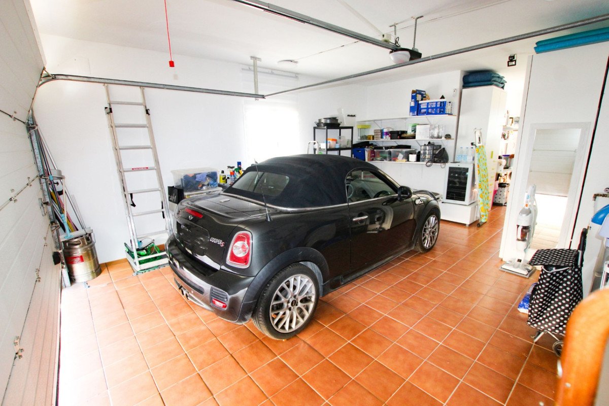 4 Bed Detached Villa in Cumbre del Sol